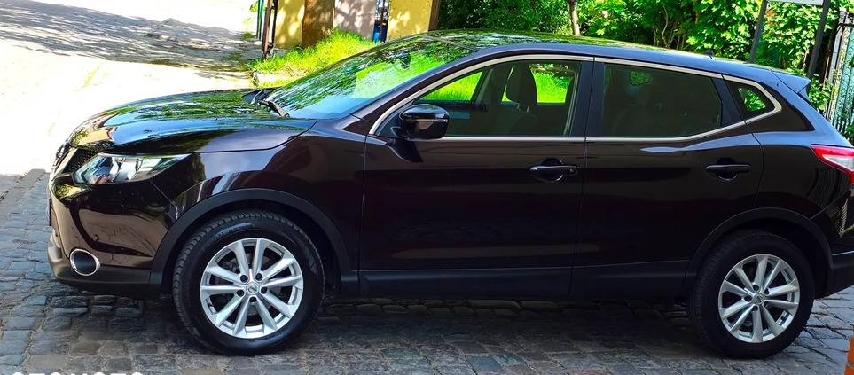 Nissan Qashqai cena 61900 przebieg: 97700, rok produkcji 2017 z Elbląg małe 667